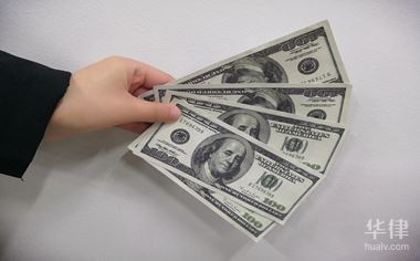 夫妻一方出轨，离婚财产怎么分配？可以主张净身出户吗？